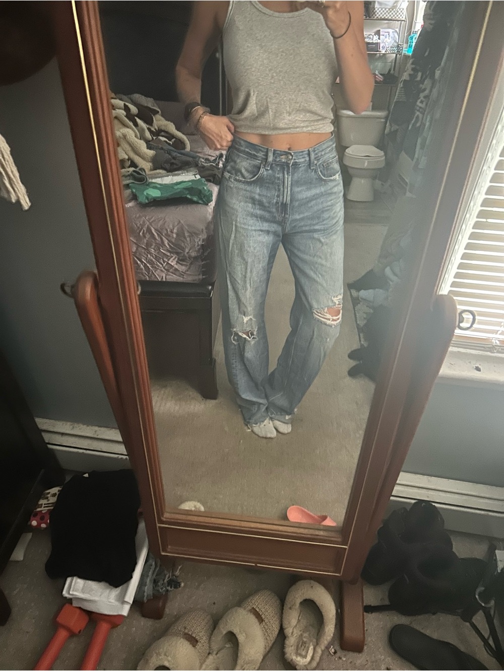 Zara jeans size 8 destroyed look